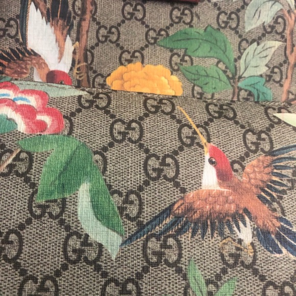 AUTHENTIC GUCCI FLORAL BACKPACK - Picture 6 of 8